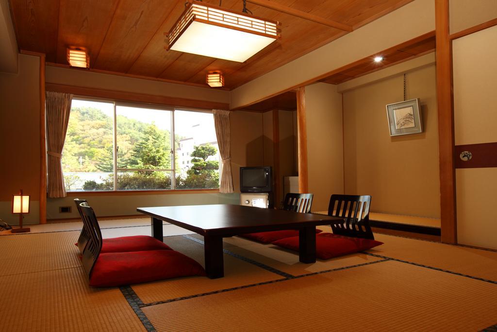 ホテル 錦の湯 地本屋 松本市 部屋 写真